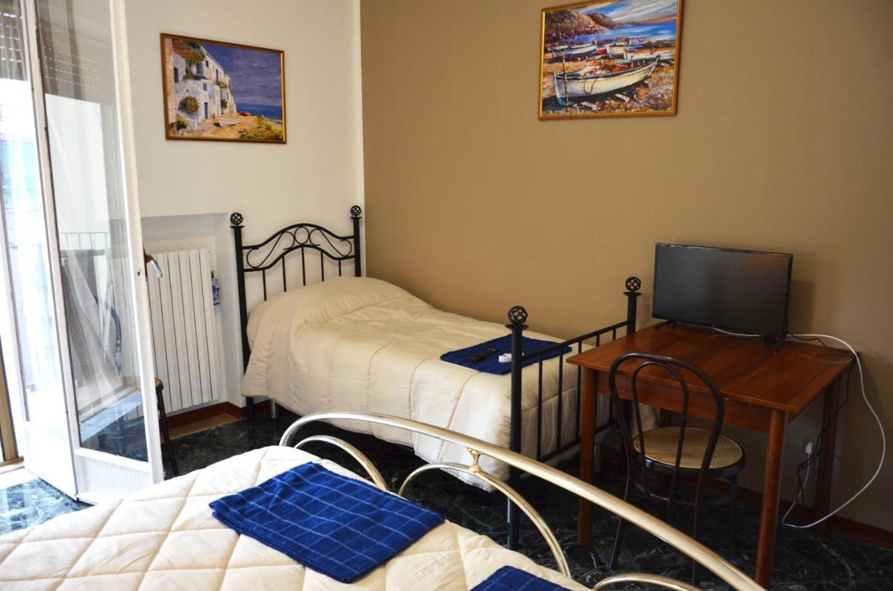Artemide Appartement Bari Buitenkant foto